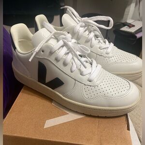 Veja V-10 leather sneakers